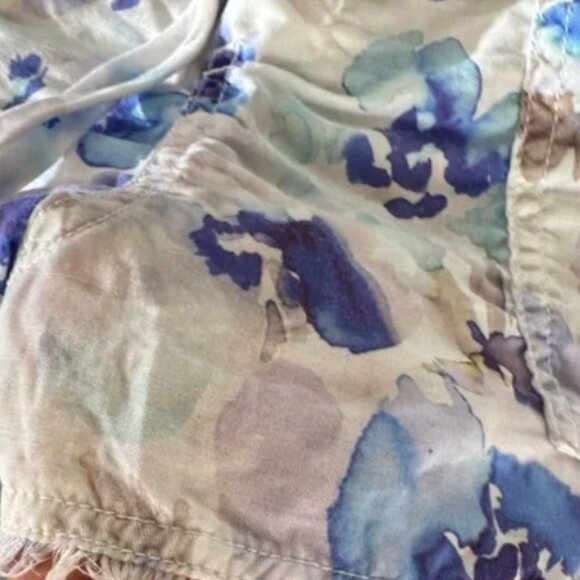 Women's cloth & stone Floral Shorts - Picture 7 of 8